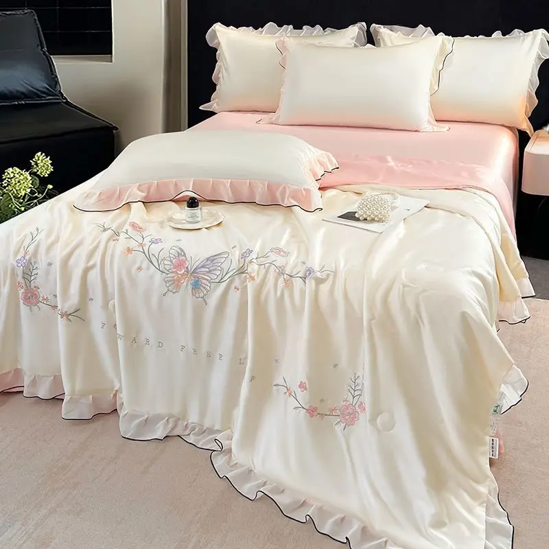 

Ice Silk Embroidered Lace Machine Washable Air Conditioner Bare Sleeping Summer Cool Quilt