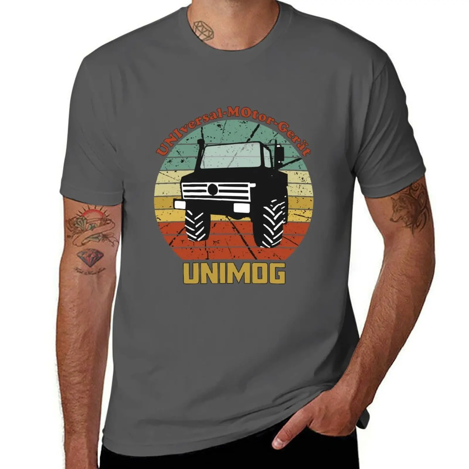 

Unimog Retro T-Shirt essential t shirt man t shirts for men T-Shirt