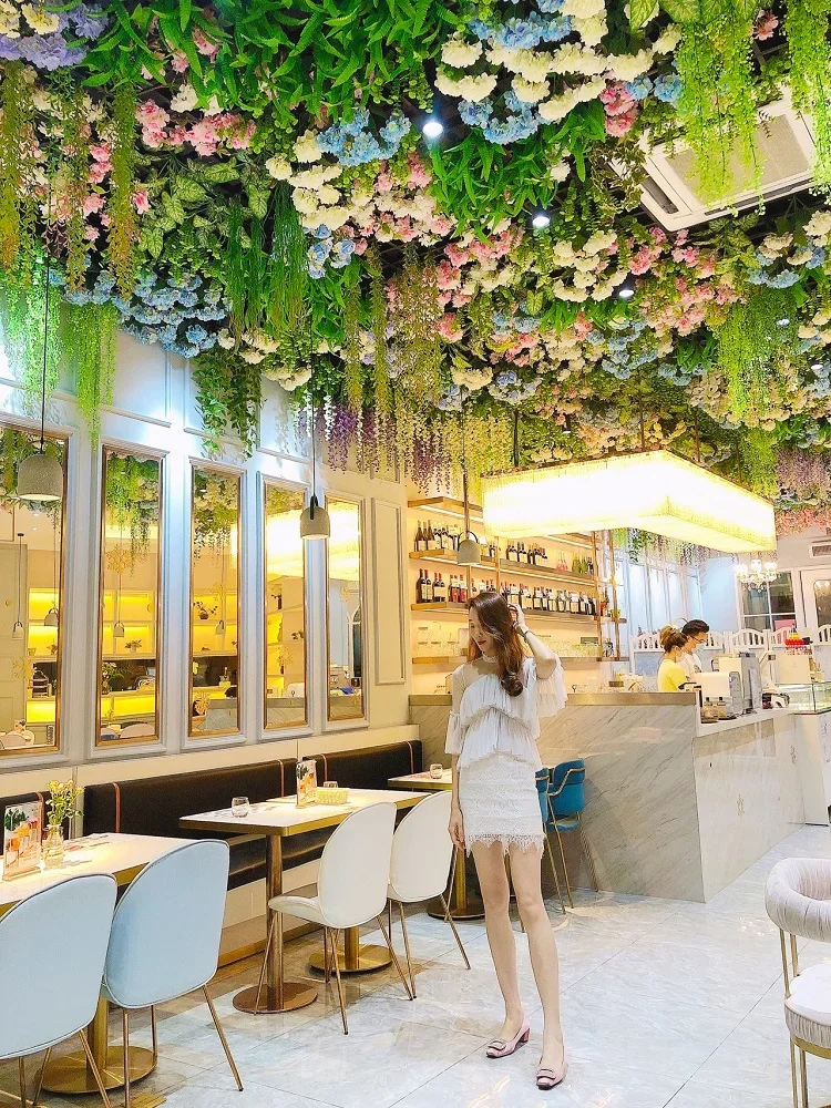 

Ceiling Green Plant Ceiling Decorative Ugly Bar Top Internet Celebrity Wedding Flowers Hanging