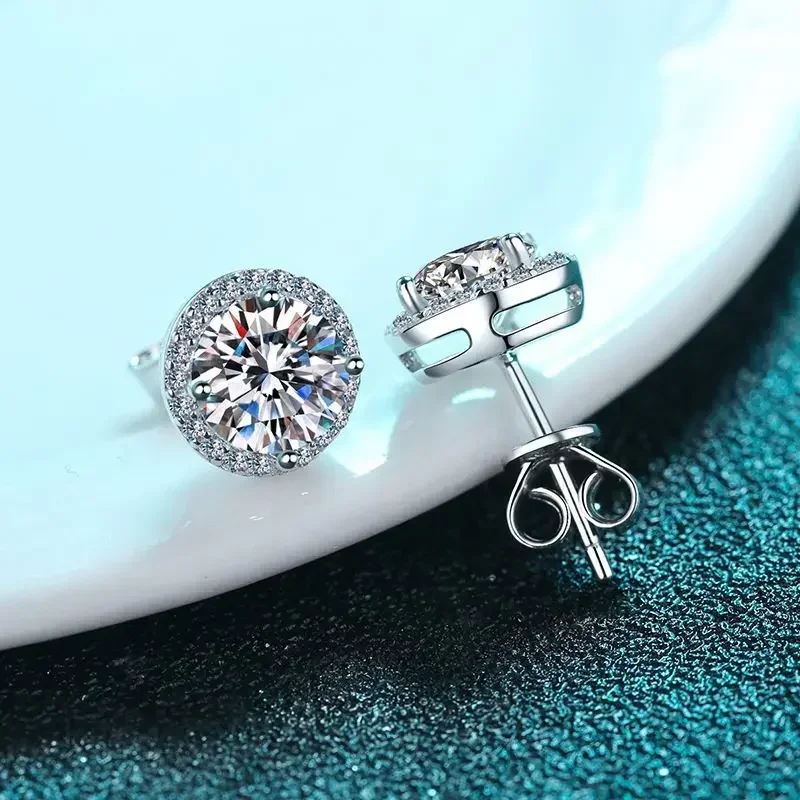 Fashion Four-claw Round Wrapped Stud Earrings Women's 1ct/2ct/4ct Diamond Moissanite Platinum Pt950  Luxury Fine Jewelry