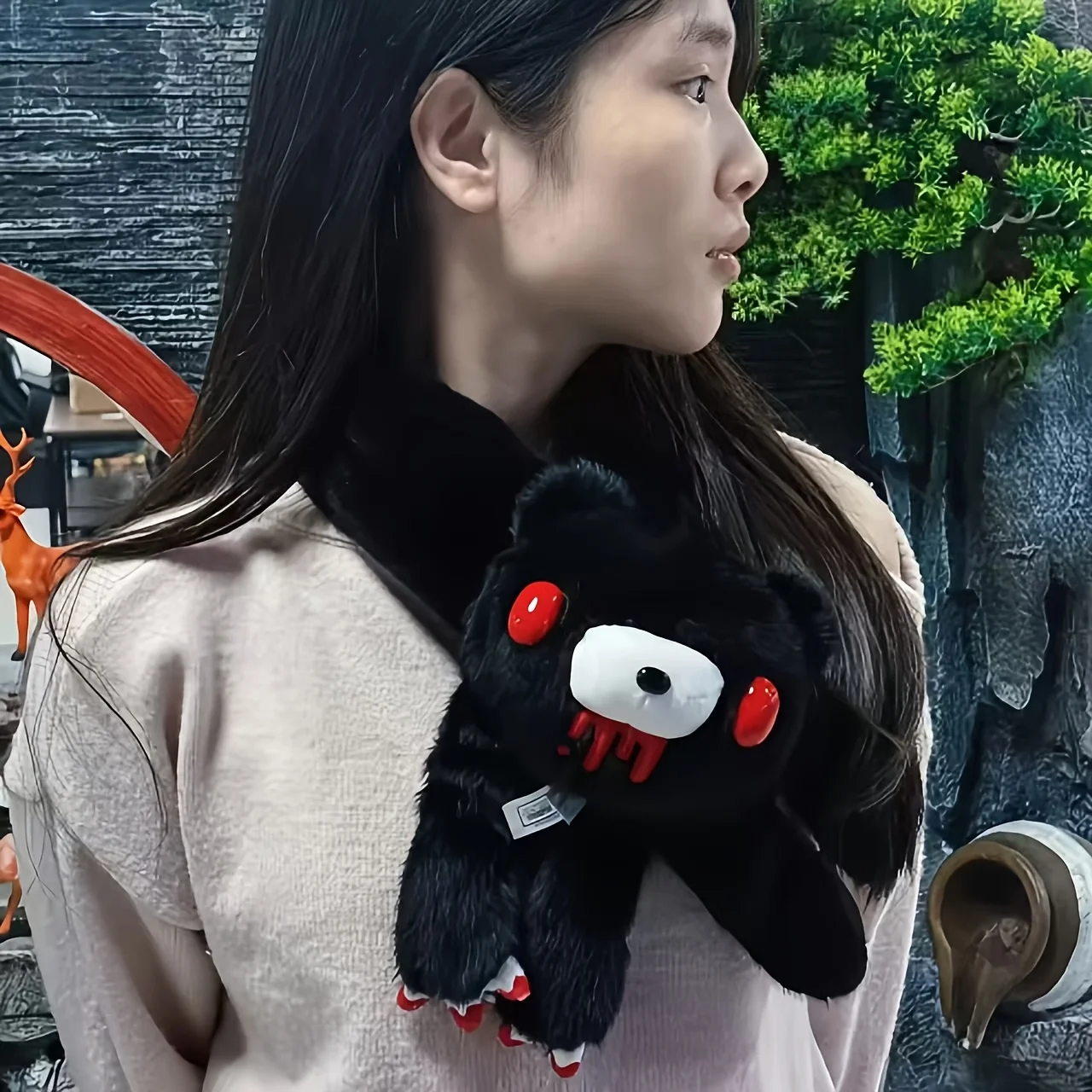 Black  Gloomy Bear plush scarf. Soft faux fur, iconic bear face. Warm & stylish for fans.