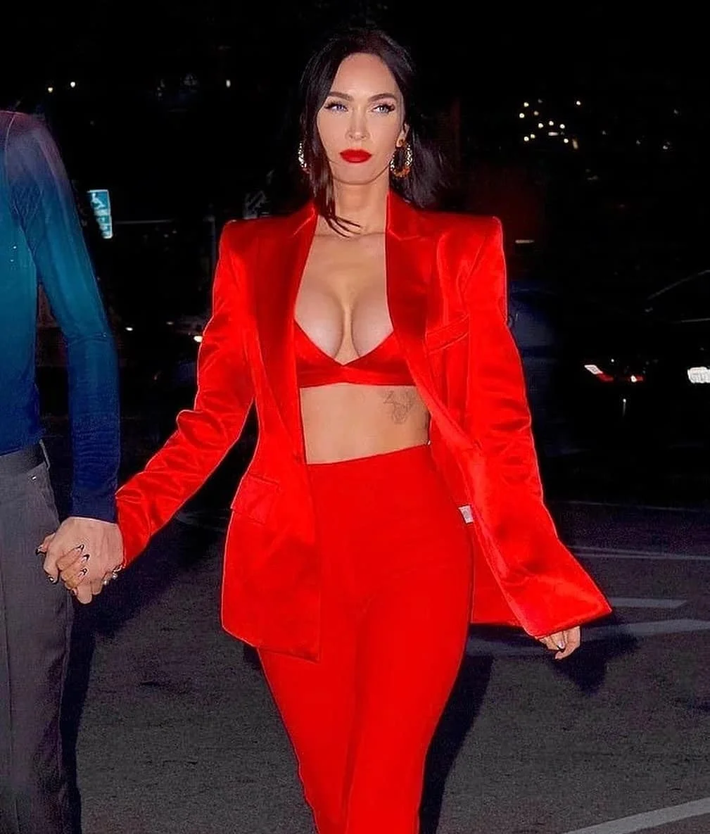 Celebrity Red 2 Pieces Women Suits Dresses Peaked Lapel Blazer Loose Party Show Custom Made One Button Gown 2 Pieces Set