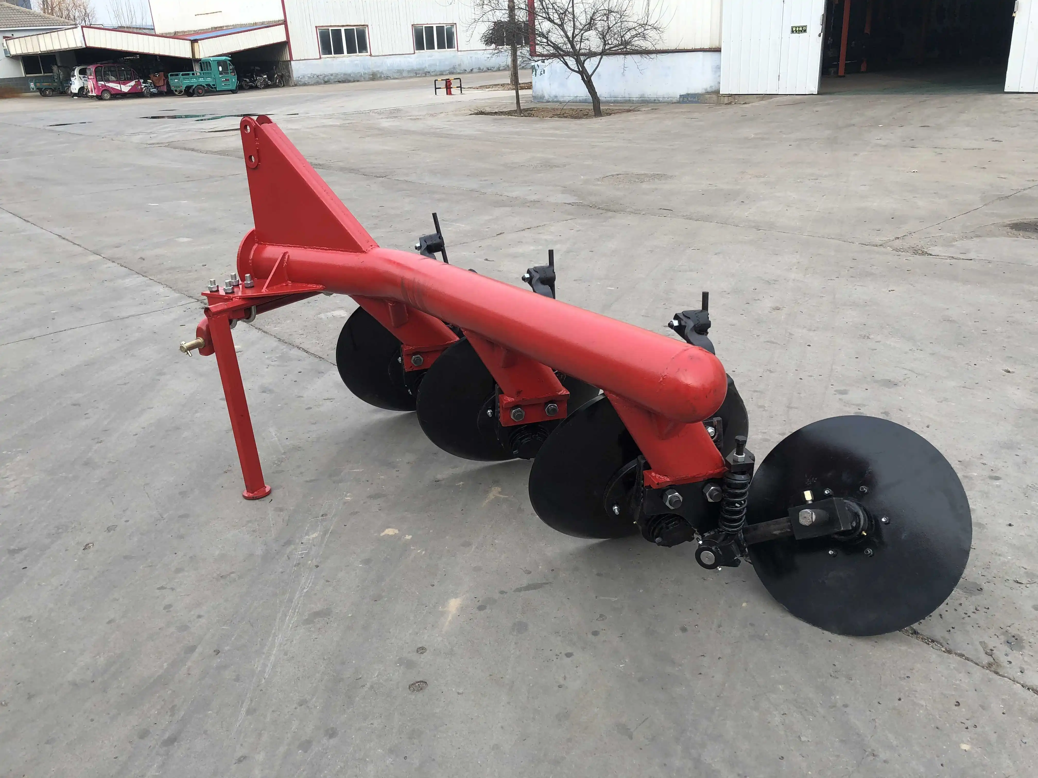 Chinese Agricultural Plow Farm Cultivator Machine 2 Blade 3 Blade 4Blade Disc Plow for Tractor view 5