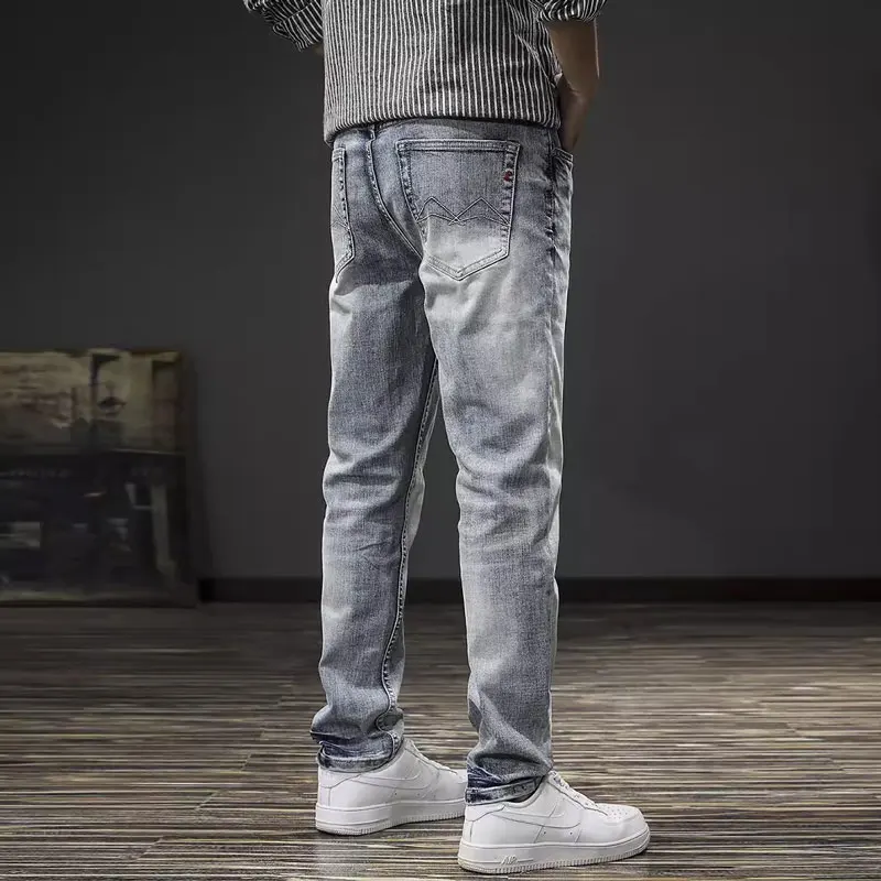 Jeans rasgado bordado masculino, calça jeans vintage, calça elástica, slim fit, lavada azul, moda de rua, designer