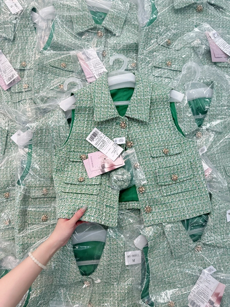 

Женский вязаный жилет Tian Jiao Baby Early Autumn с отложным воротником и маленьким декоративным элементом, короткая верхняя одежда