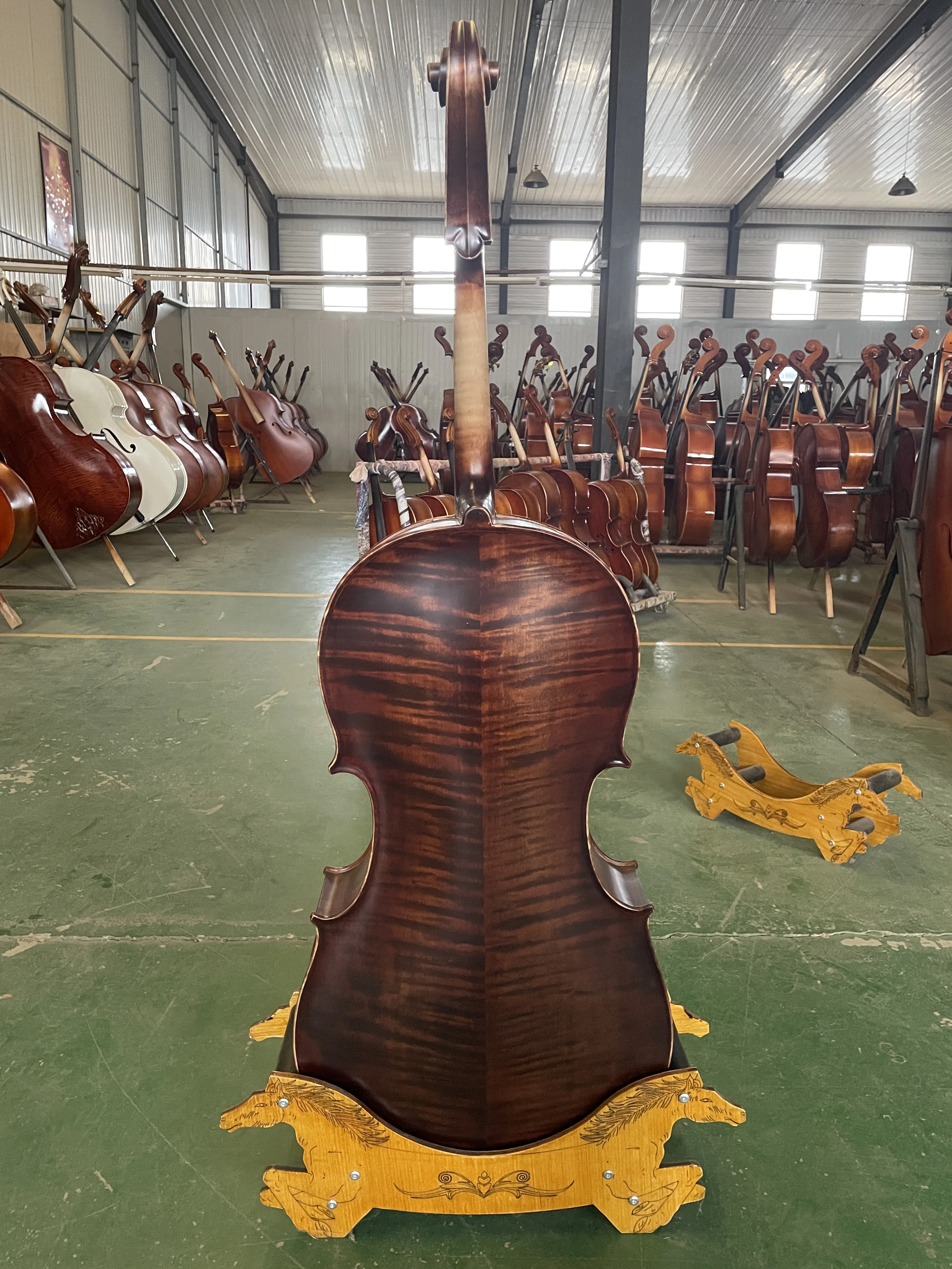 Handmade cello 4/4 cello, with tiger skin patterns on the back, exquisite It has unique Handicrafts and Exquisite skills.