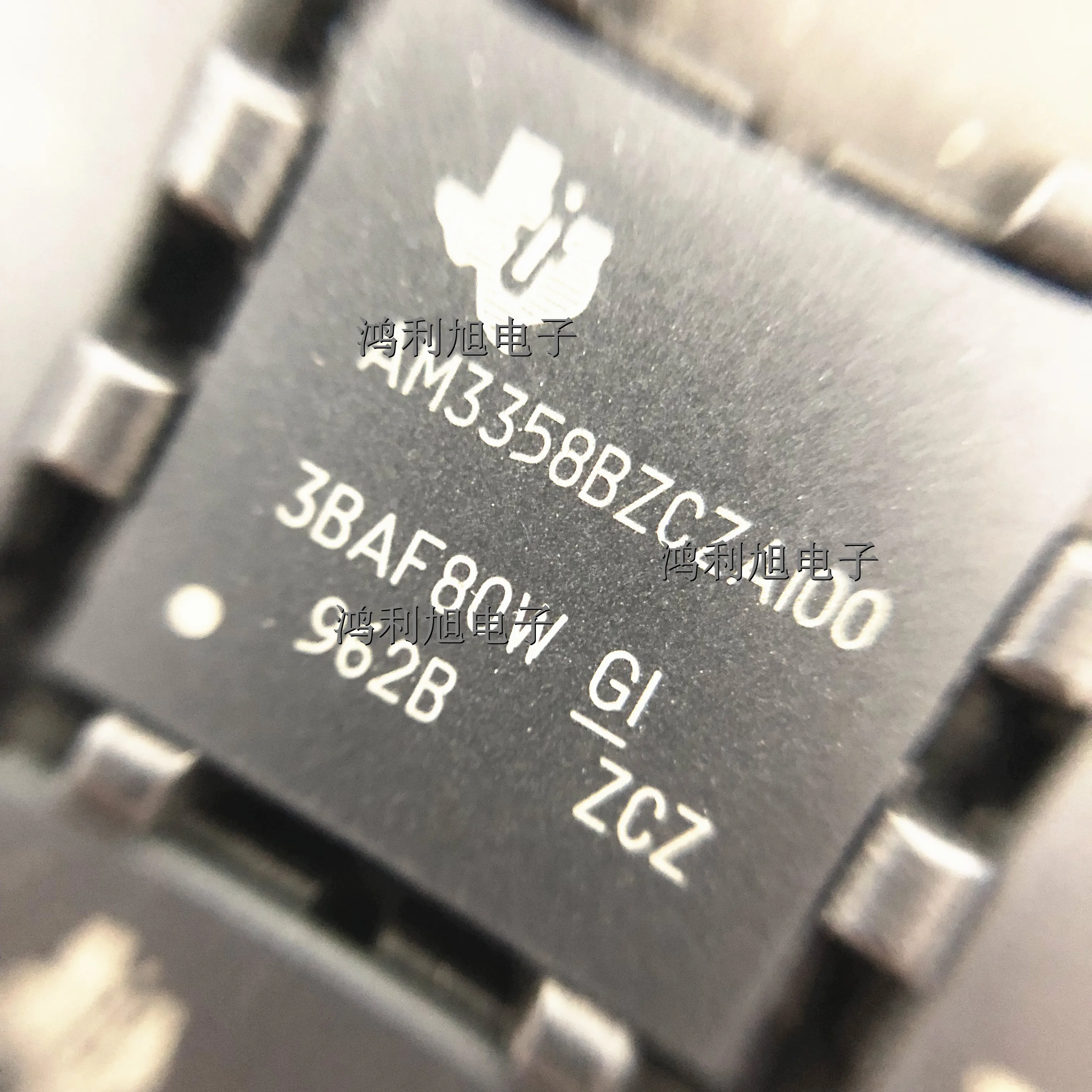 1 Stks/partij Am3358bzcza100 Mpu Am335x Risc 32bit 1Ghz 1.8V/3.3V 324-Pin Nfbga Tray