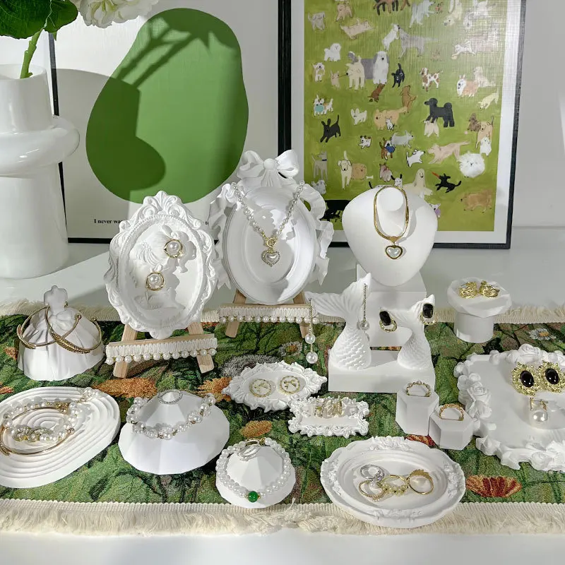 

Originality Gypsum Jewelry Displays Rack Earrings Necklace Showcase Stand Exhibitor Rings Display Holder Live Pictures Props