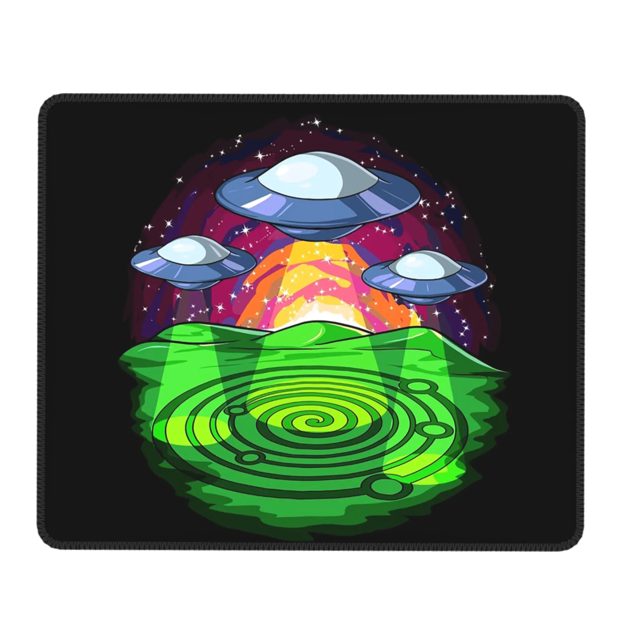 Fantasy UFO And Alien Landscape Mouse Pad Computer Keyboard Mouse Mat Gaming PC Laptop Desk Mat Office Accessories Table Mats