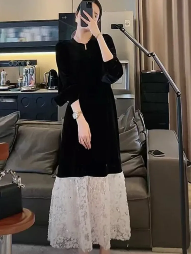 2024 Autumn New Women Velvet Maxi Dress French Elegant Lace Splicing O Neck Long Sleeve A Line Loose Black Vestidos Fashion Robe