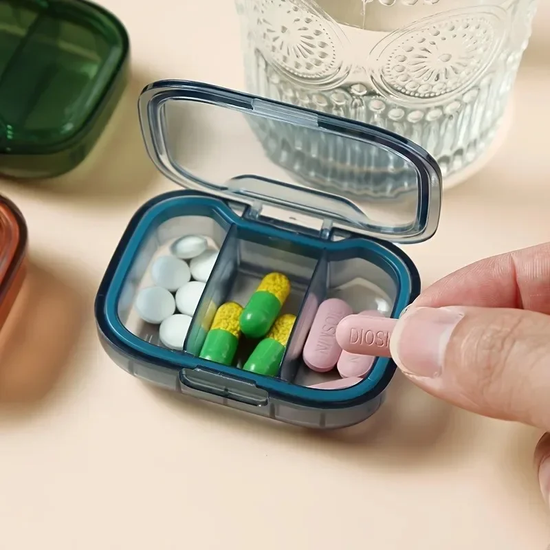 1PC Mini Portable Pill Storage Box Three-Cluster Dustproof Small Item Organizer Case for Travel Weekly Medicine Vitamin Capsules