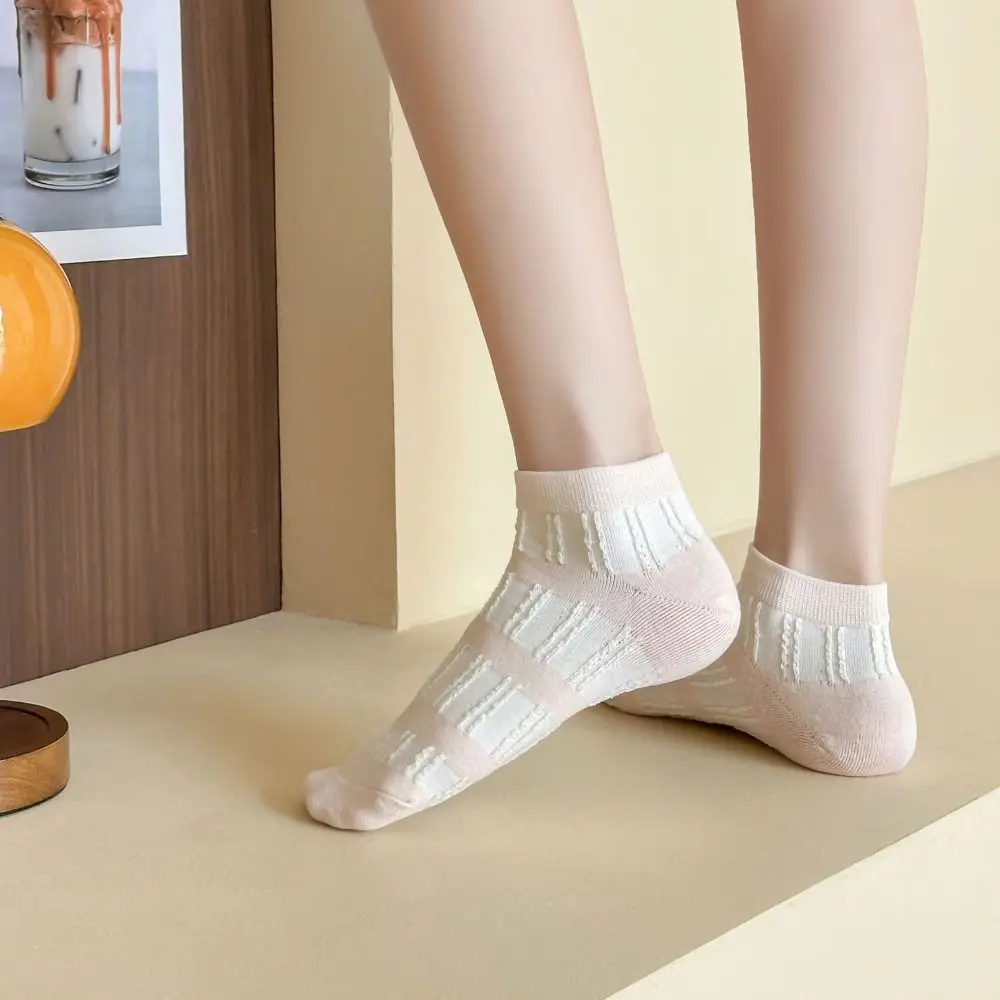 

5Pairs Fashion Stripe Heart Short Socks Ruffle Breathable Sweet Ankle Socks Female Hosiery Ins Style Tube Socks Women Streetwear
