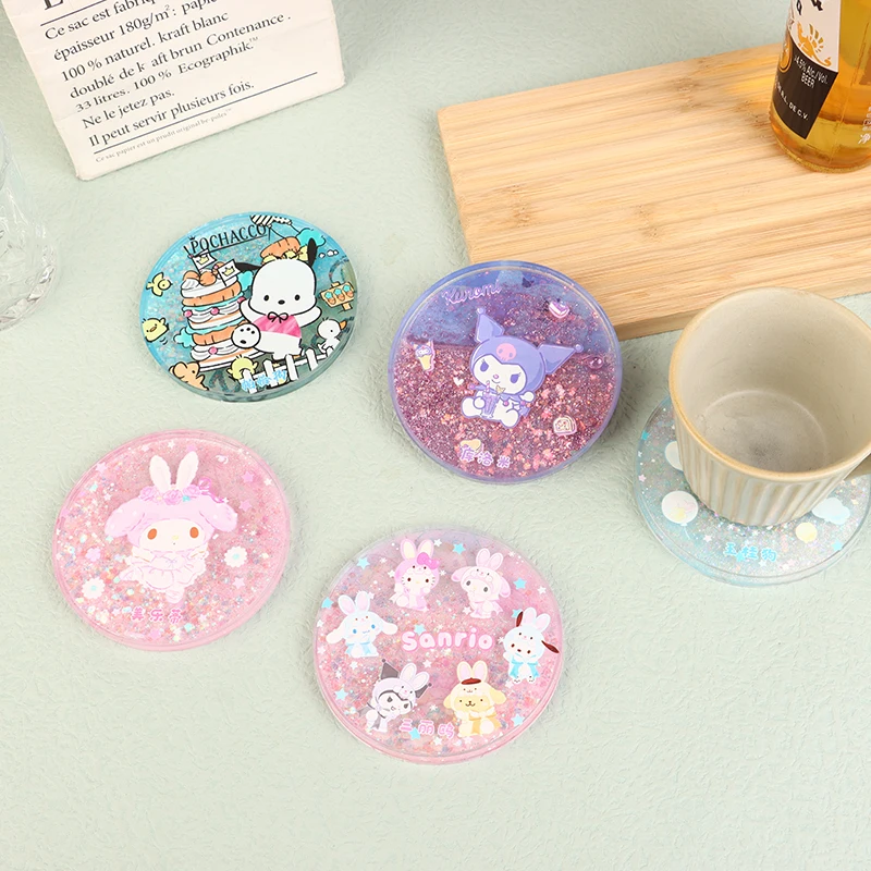 

Милые Мультяшные акриловые подставки Sanrio с зыбучим песком, изолированные подставки, автомобильный Противоскользящий коврик для чашки, украшение для рабочего стола
