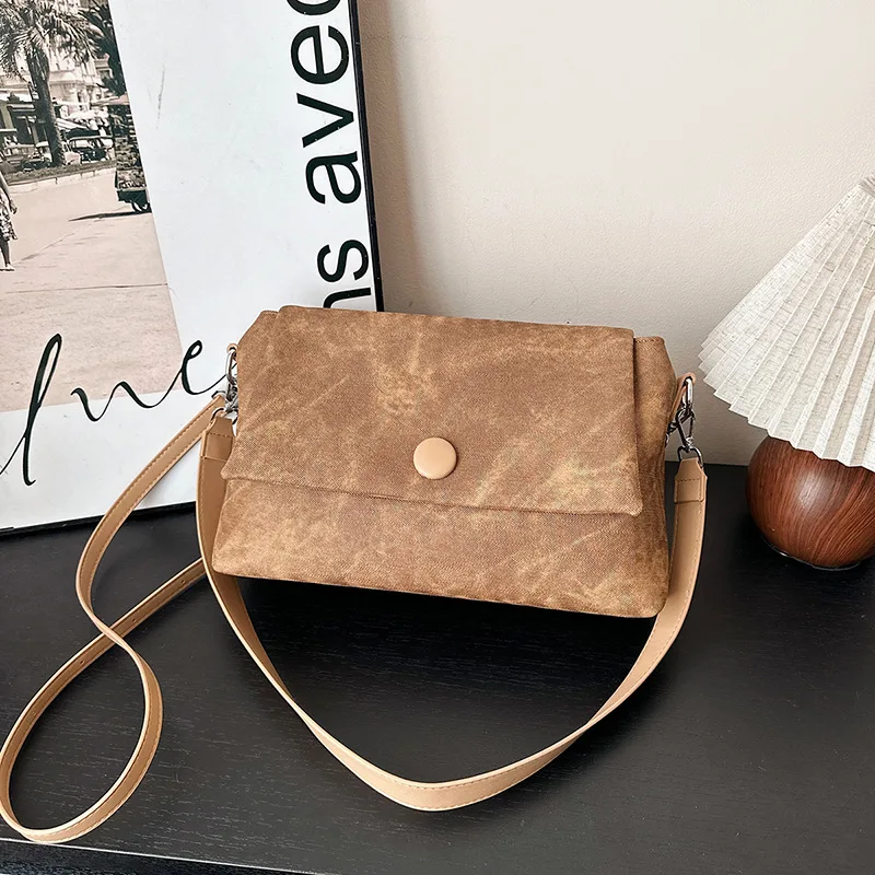 حقيبة تحت الإبط بسيطة لعام 2025، محفظة كتف فاخرة للنساء، حقيبة كروس أنيقة للركاب، حقيبة متعددة الاستخدامات من النهار إلى الليل، محكم