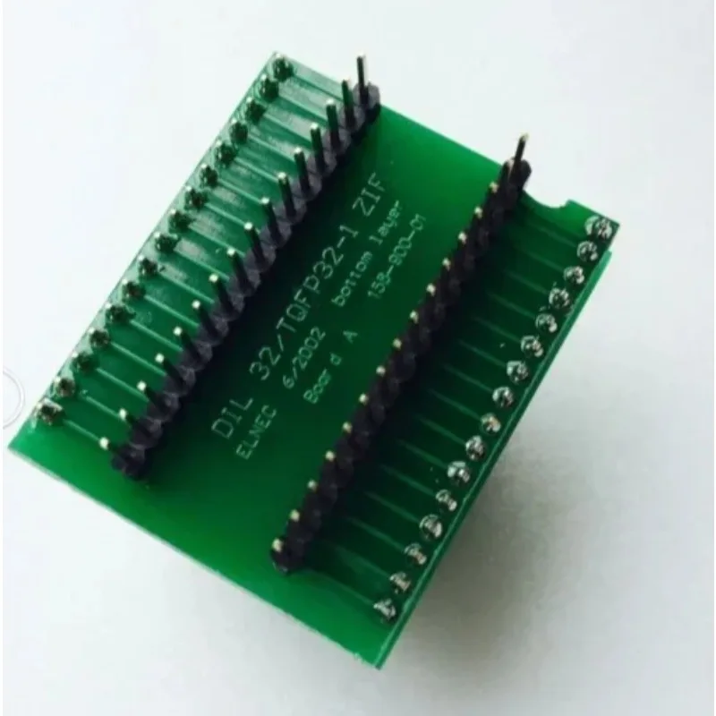 conversion block TQFP32 to QFP32. Programming device special DIL32/TQFP32-1 ZIF
