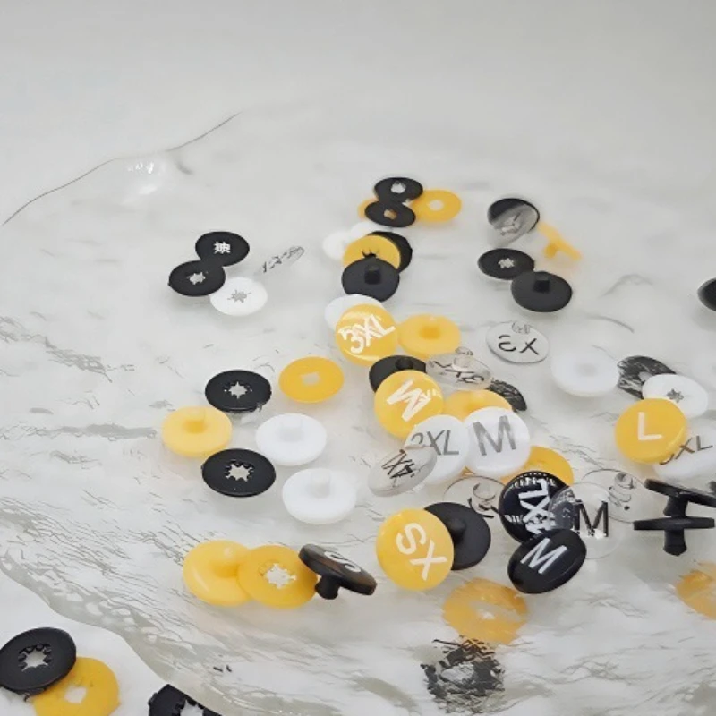 500sets/Lot Creative Size Buckle Button Letter S M L 2-in-1 Clothing Mark Sewing Accessory