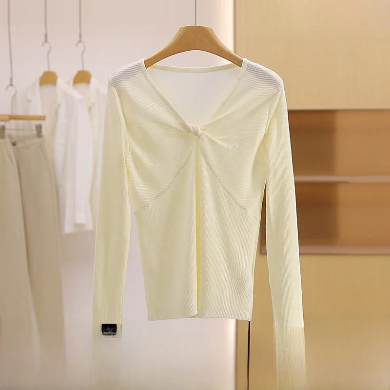 

Женский трикотаж Slim Fit с V-образным вырезом, однотонный, тонкий, осенний, новый, с узором «косичка», простой дизайн, комфортный, теплый, длинный рукав