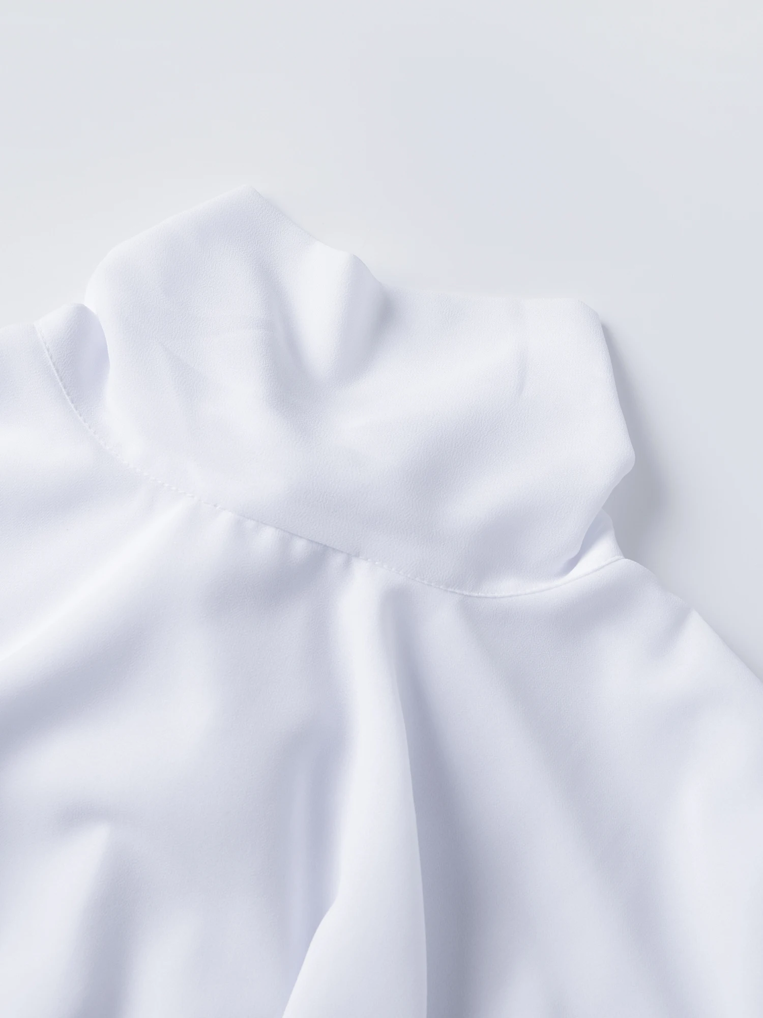 

Elegant Lace Off-Shoulder Maxi Dress with Ruffled Hemline and Floral Embroidery Perfect for Summer Beach Parties and Weddings