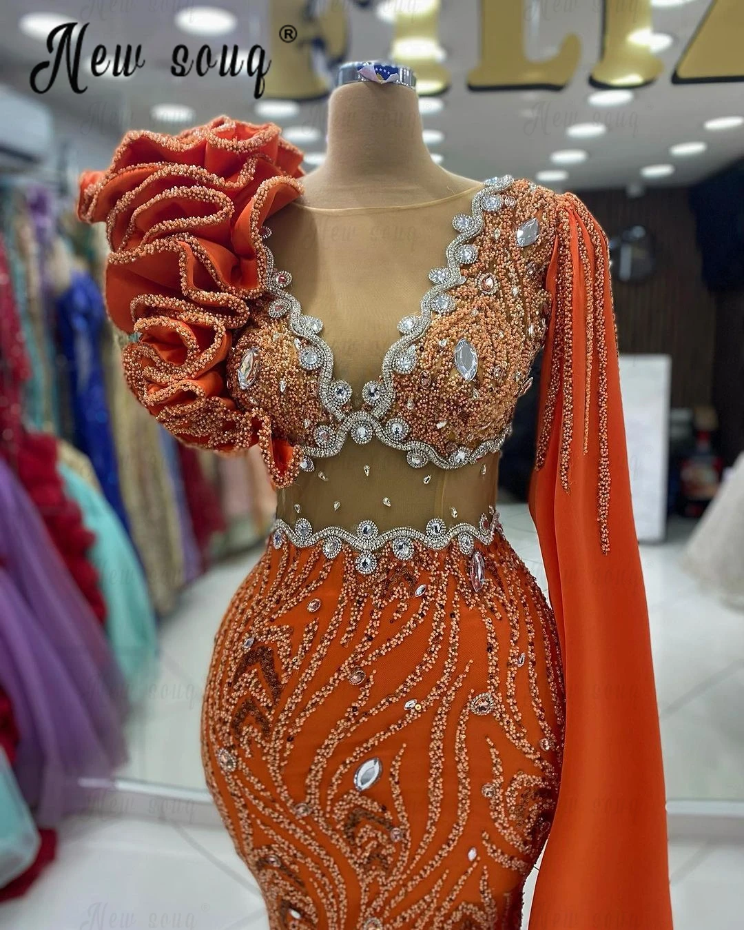 Elegante vestido de un hombro con volantes para mujer, traje naranja de manga larga con capa, árabe, Formal, para ocasiones especiales, con cuentas de sirena, 2024