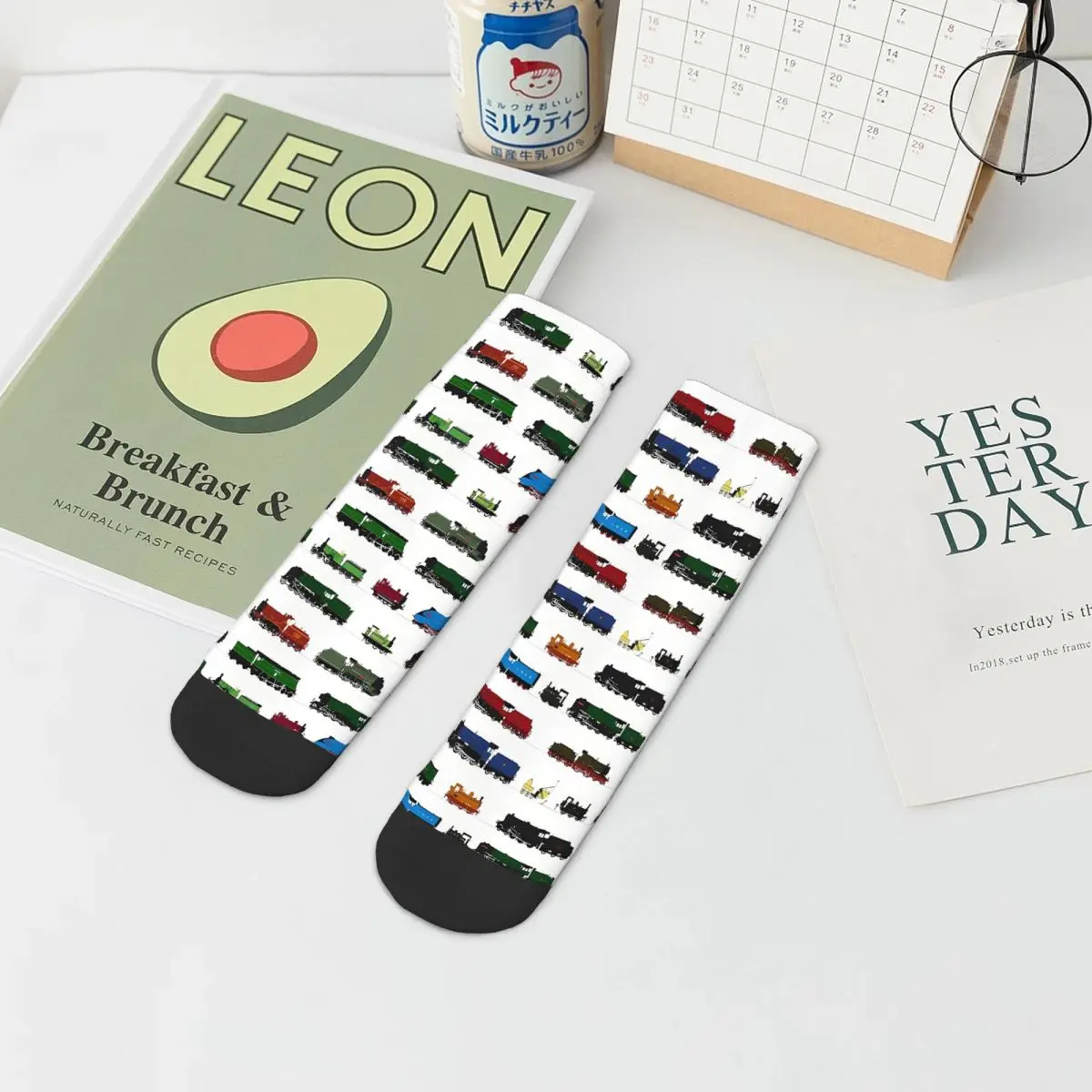 Iconic-calcetines tobilleros para hombre y mujer, medias de estilo británico, Hip Hop, para verano