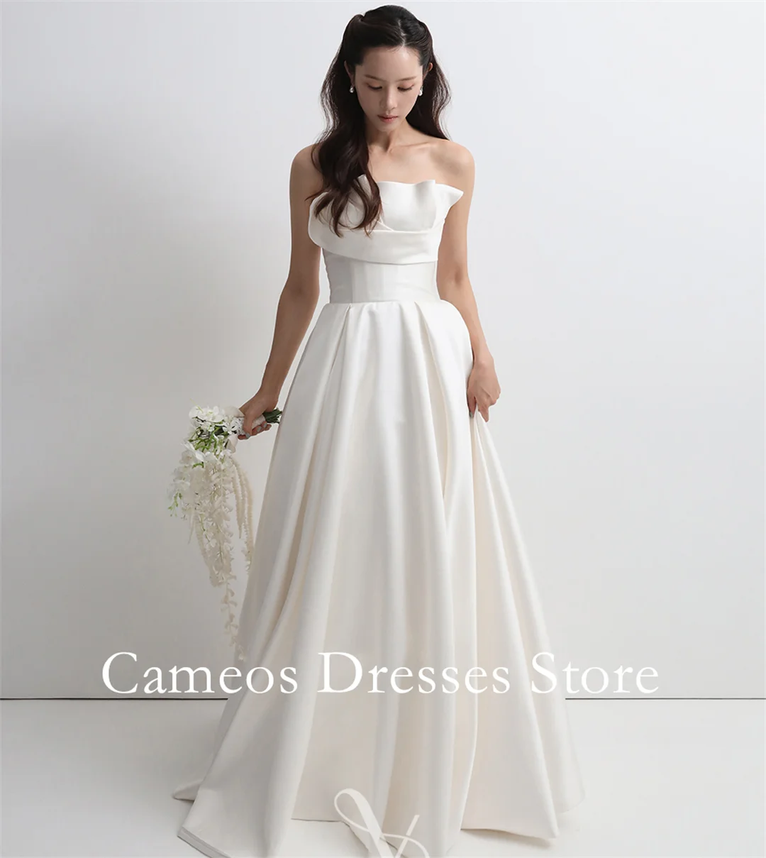 Strapless Satin A-Line Wedding Dress Sleeveless Corset Photography Bridal Gown Floor Length Formal Wedding Dress For Women