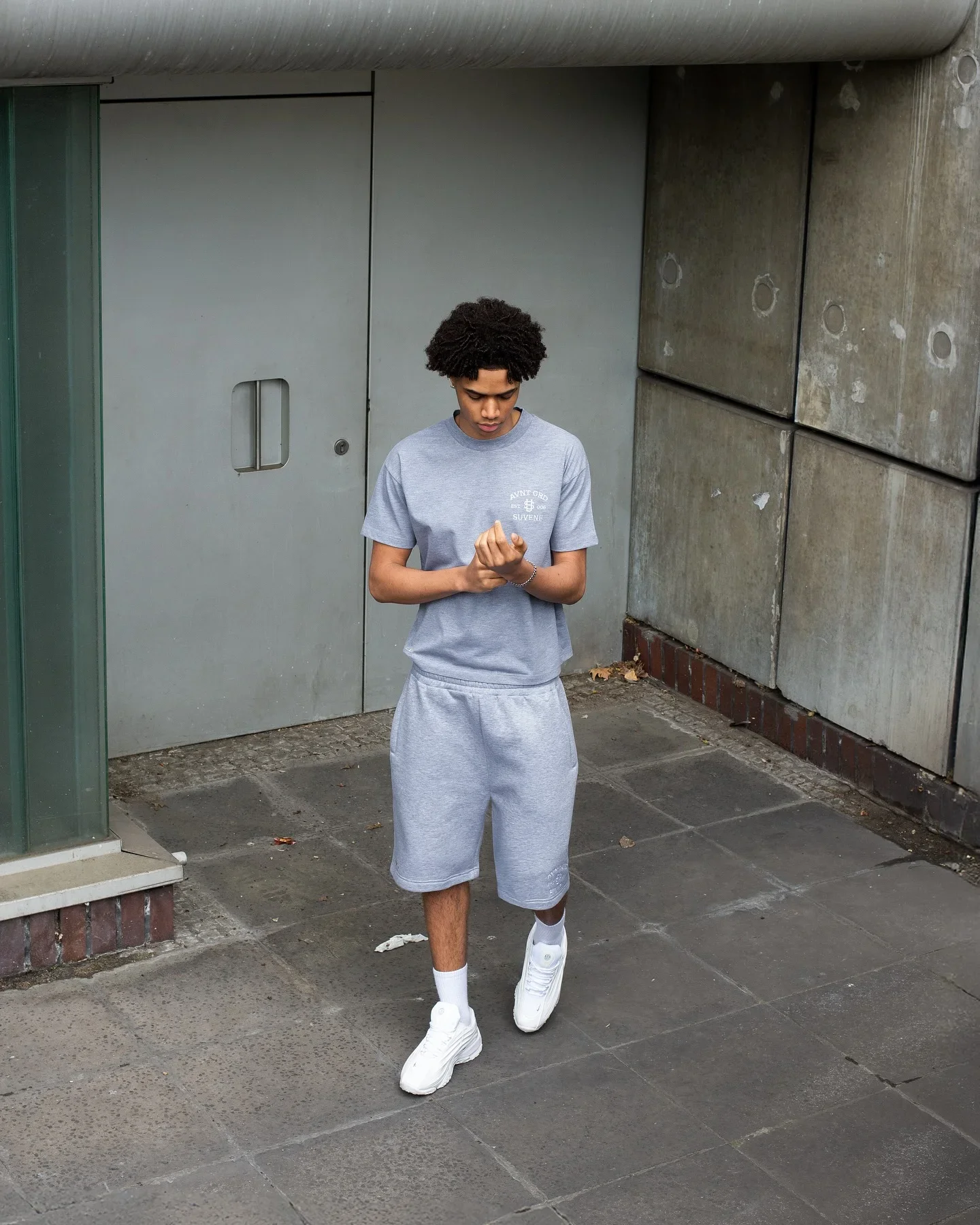 2025 High Street Trendy Men's Set Two-Piece Retro Colorful Oversized T-shirt Women Harajuku Letter Embroidered Casual Shorts