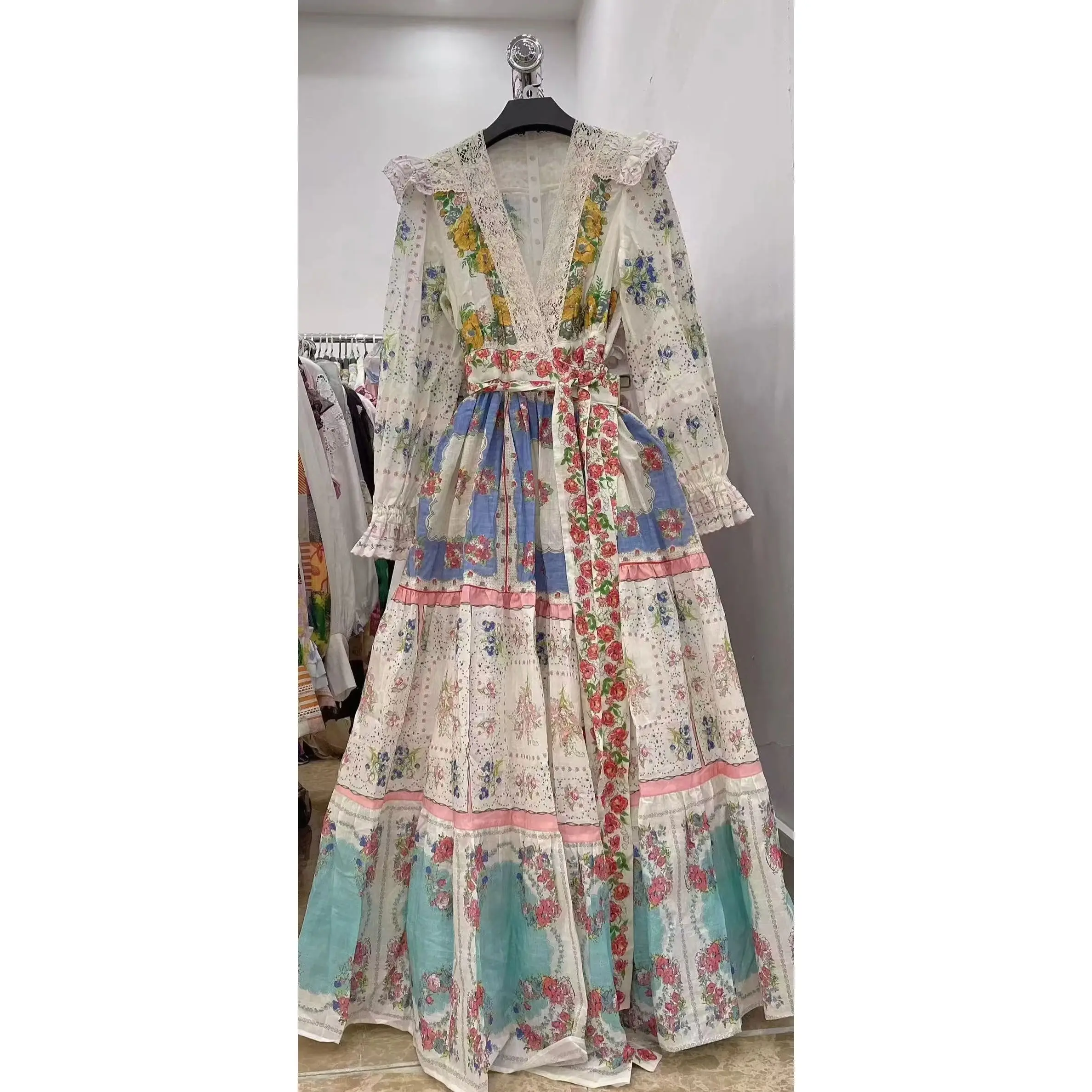 

2025 Summer Women's Printed Color blocked Countryside Backless Medium length Dress