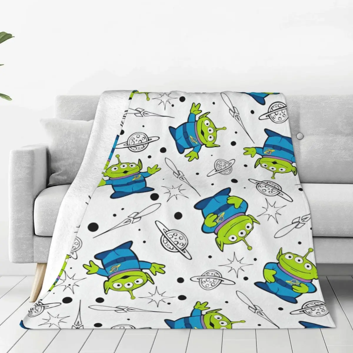 Toy Story Three Eyes Alien Super Warm Blanket Decorative Plush Bedding Throws Aesthetic Home Decor Flannel Bedspread Sofa Bed