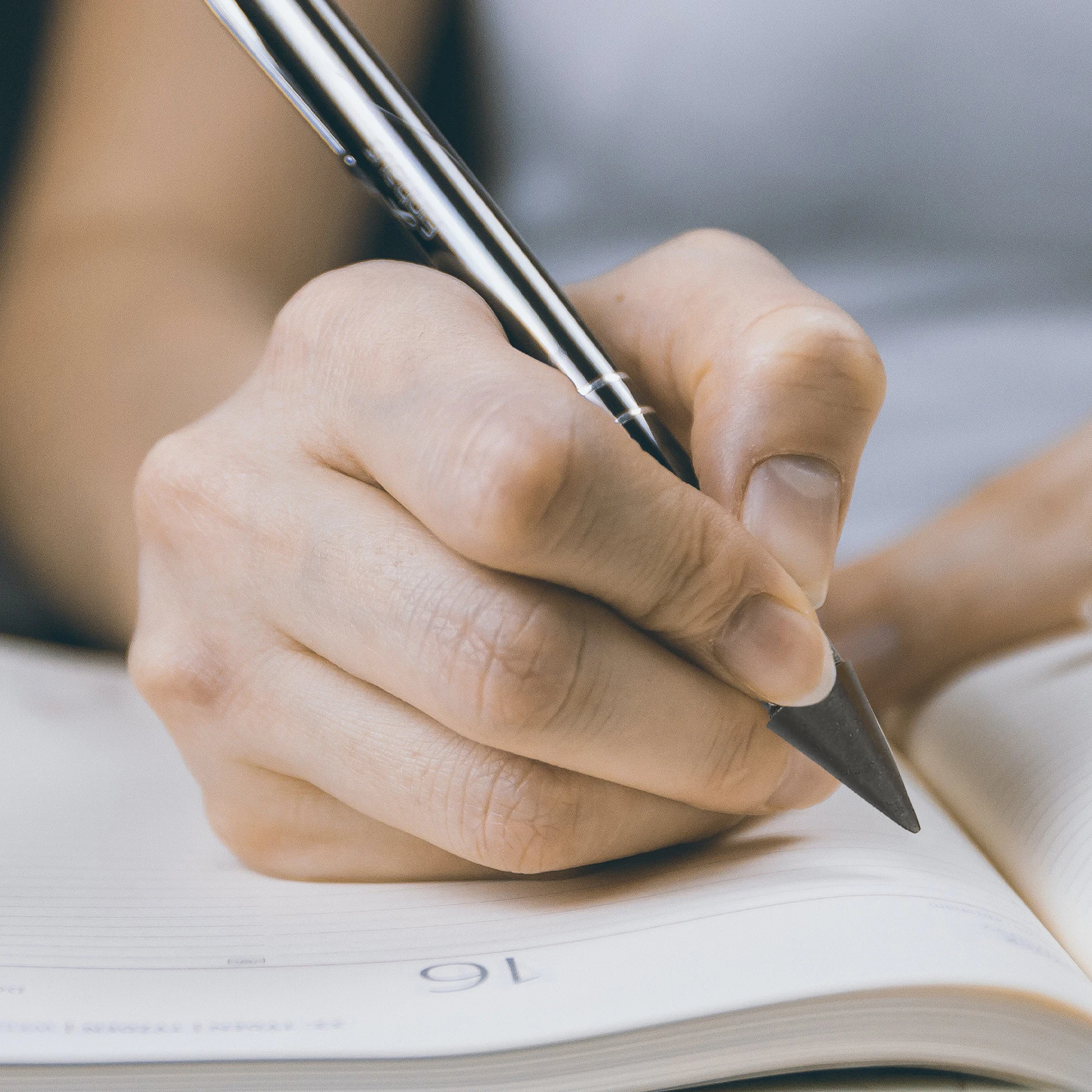 

36 шт., стержни для бесчернильных карандашей, вечные наконечники для карандашей, креативный дизайн для начинающих, студентов, художников, головки карандашей