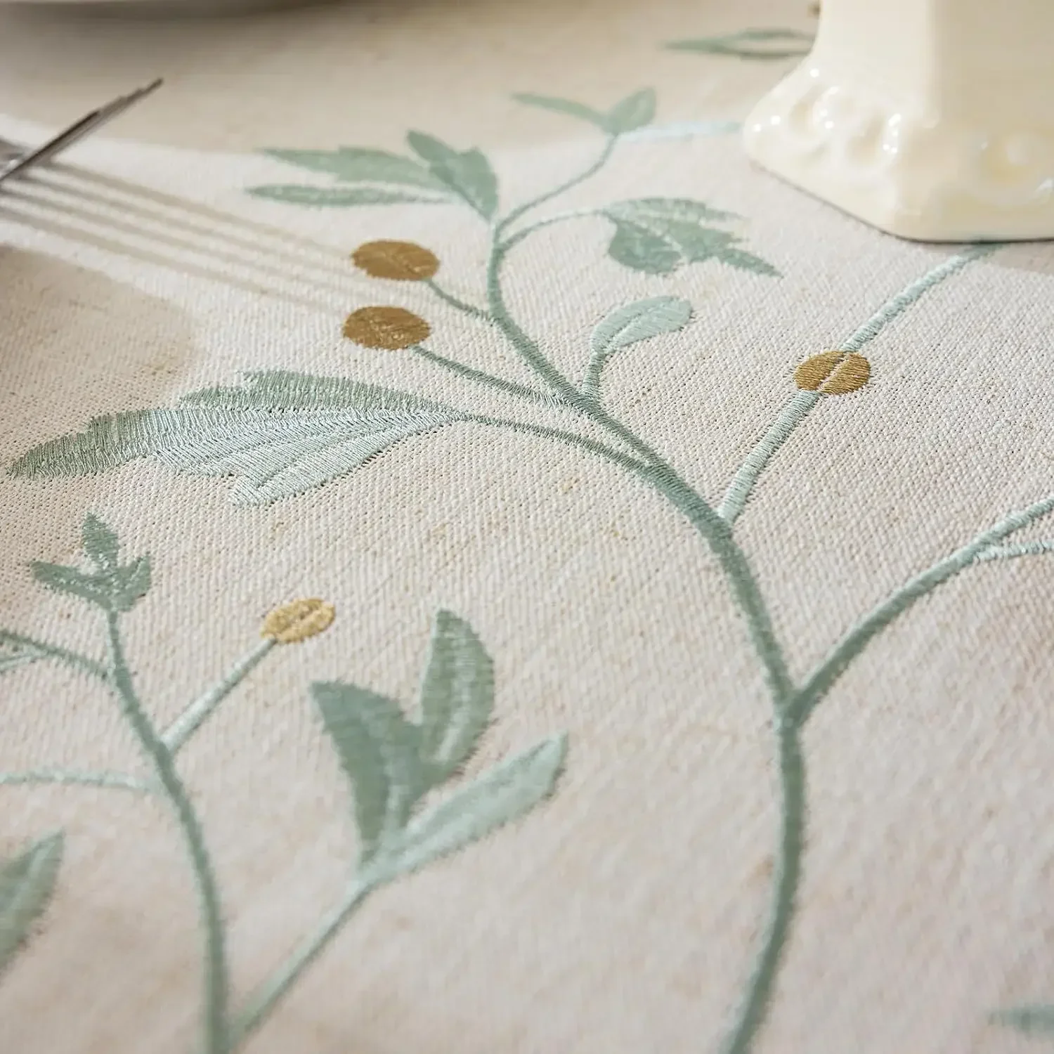 مفرش طاولة مستدير مطرز، غطاء طاولة مقاوم للغبار على شكل زهرة من الكتان القطني، لغرفة الطعام في المطبخ، والحفلات، وديكور سطح الطاولة لأعياد الميلاد #5