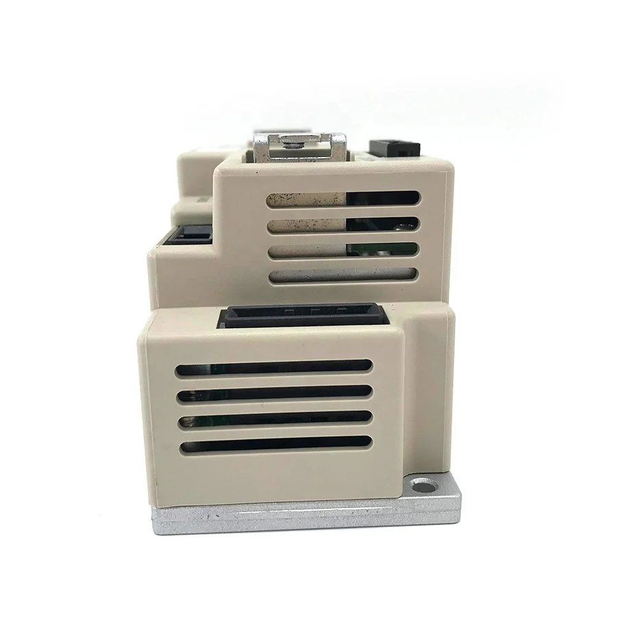 Alat penguat Servo AC yaskawawa asli drive ac drive SRDA-SDA06A01A-E