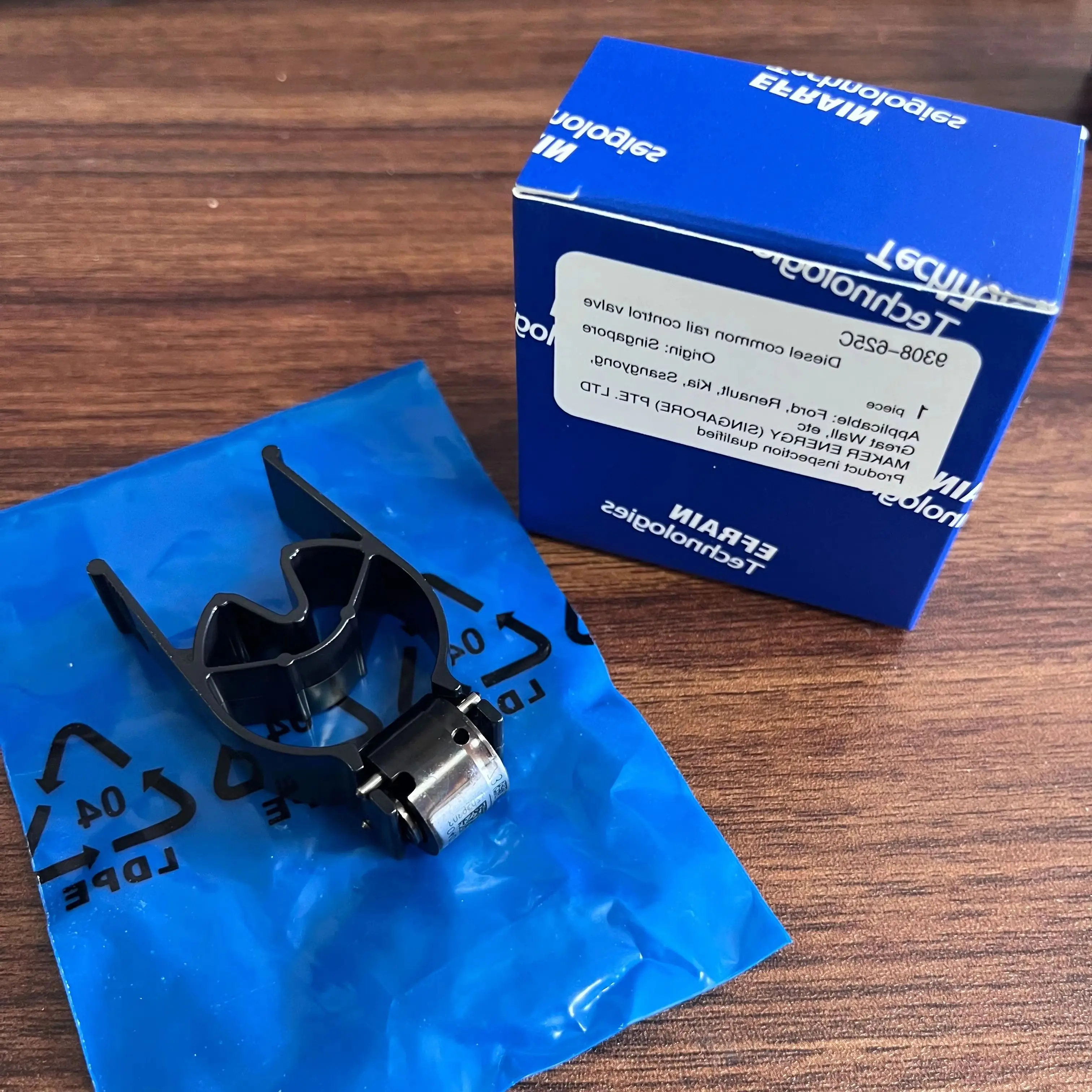 28239294 Common Rail Diesel Injector Control Valve 9308-621C 28440421 For Delphi