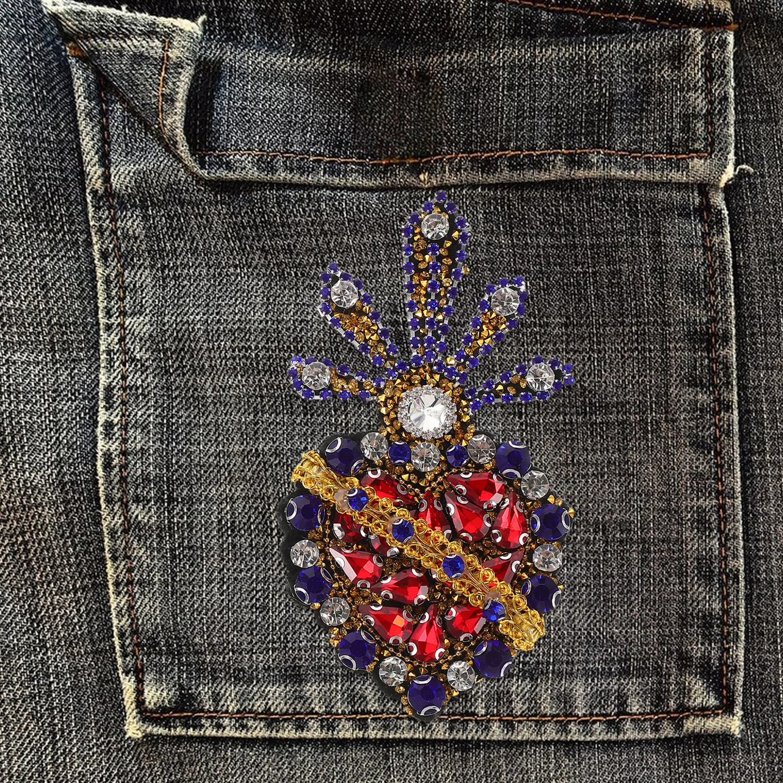 

2Pcs Rhinestone Heart Applique Patches Handmade Beaded Embroidery DIY Clothing Embellishments Decorative Patches for Dresses