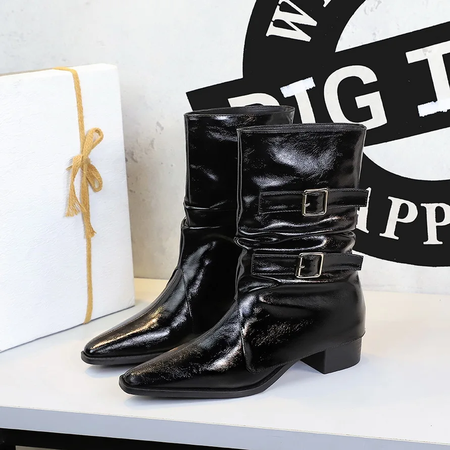 

Женская обувь Мотоциклетные ботинки на массивном каблуке с пряжкой и острым носком Сапоги до середины икры Кожаные модные черные ботинки без шнуровки Винтажные западные ботинки