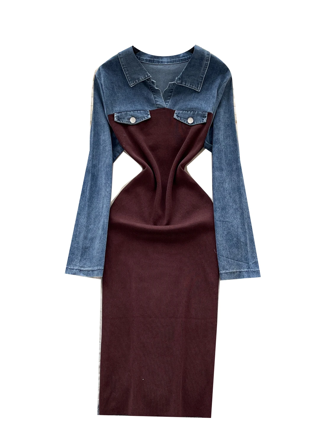 فستان محبوك بأكمام طويلة بتصميم أنيق وجريء للنساء، فستان خريفي طويل بياقة مقلوبة وتطريز دينيم، يمنح مظهراً نحيفاً وجميلاً