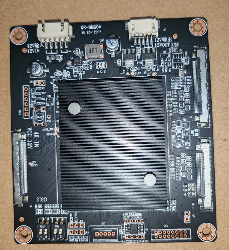 

QK-6M60A Преобразователь входного сигнала 4K60Hz в выходной сигнал 4K 120Hz