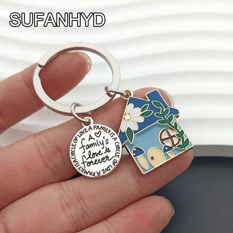 Lovely Family Keychain House Key Ring Cute Cabin Keychains for Women Gift for Family Member