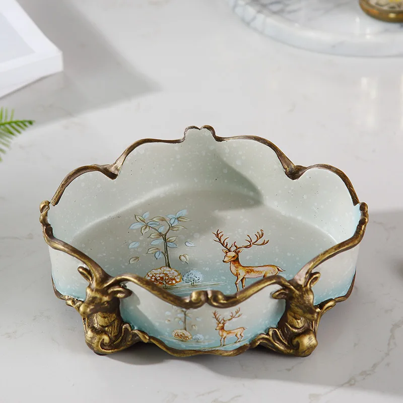 

Creative deer ashtray, personalized fashion windproof, large living room, home office European style, trendy ornaments