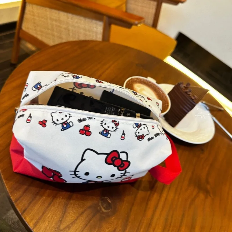 حقيبة يد على شكل يد كرتونية لطيفة، حقيبة مكياج ذات سعة كبيرة، حقيبة سفر محمولة