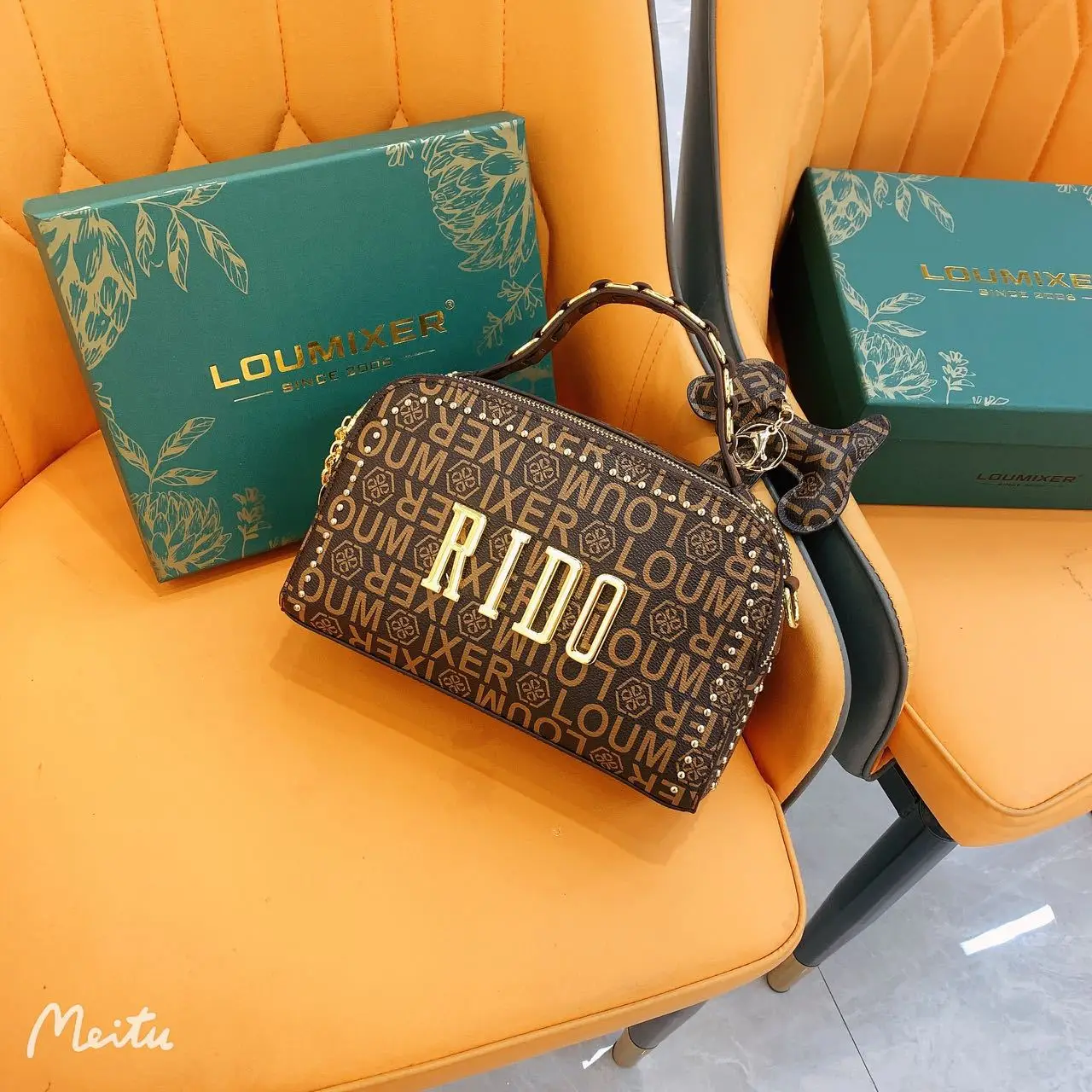 

Famous Designer Women's Shoulder Bag High-Quality Genuine Leather Handbag Popular Classic Elegant Style Perfect For Ladies