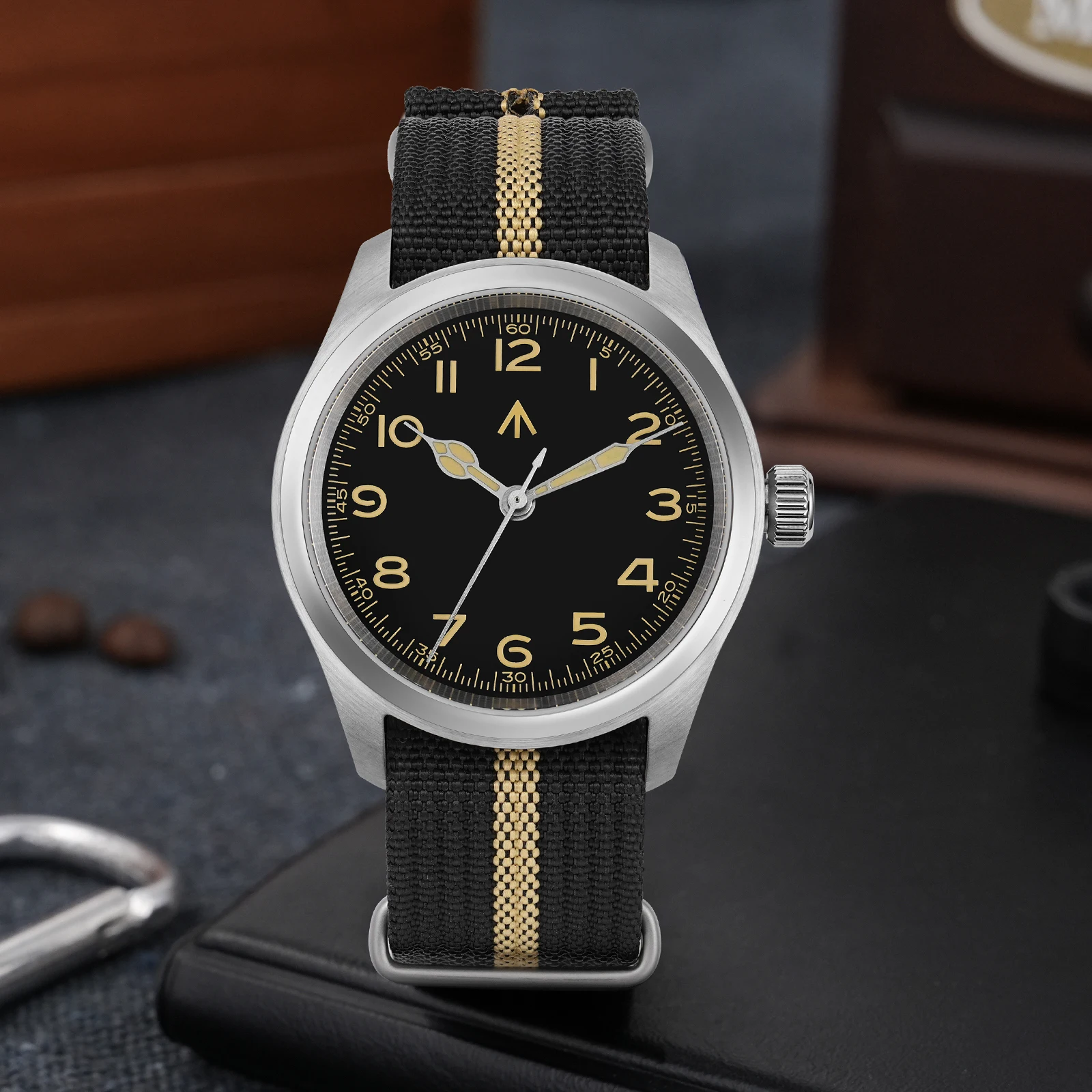 

Militado ML08 38 мм винтажные часы VH31 кварцевый механизм куполообразные наручные часы с сапфировым стеклом Super C3 зеленые светящиеся мужские часы