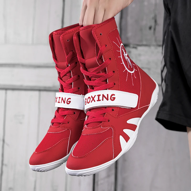 

2025 New Boxing Shoes for MenWomen Designer Wrestling Shoes Unisex Gym Training Shoe Competition Sport Wrestling Boots