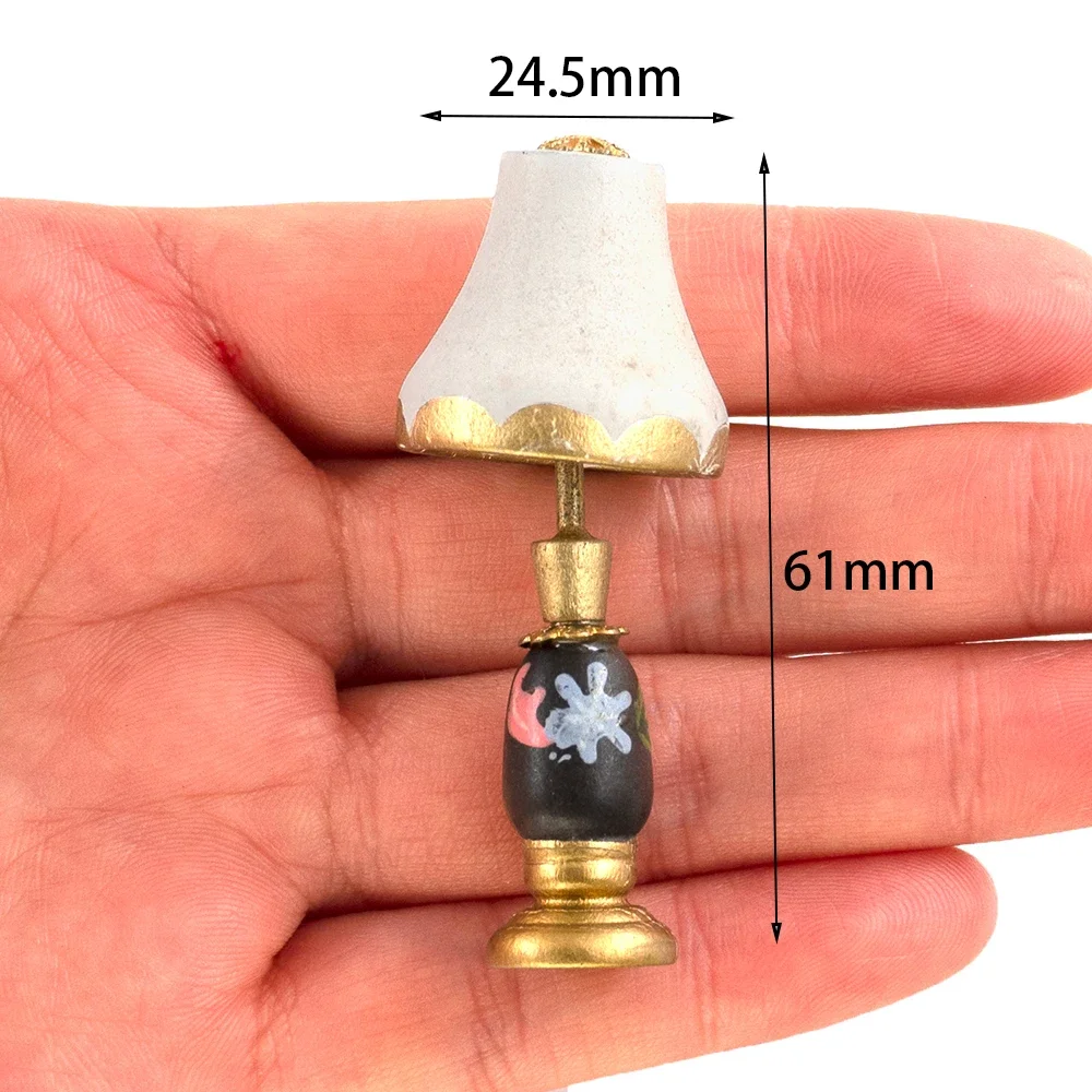 1 pçs 1/12 casa de bonecas acessórios em miniatura mini candeeiro mesa madeira modelo brinquedo para casa boneca decoração bjd