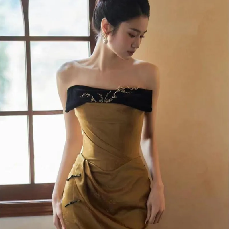 

Morning gown new Chinese toasted chest small vintage slit dress