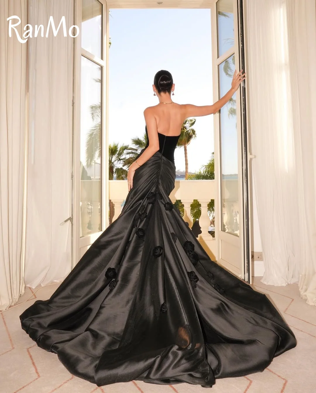 Ranmo 2025 فساتين سهرة أنيقة من الساتان الأسود بطول الأرض حورية البحر بدون حمالات بدون أكمام فستان حفلات مخصص للحفلات