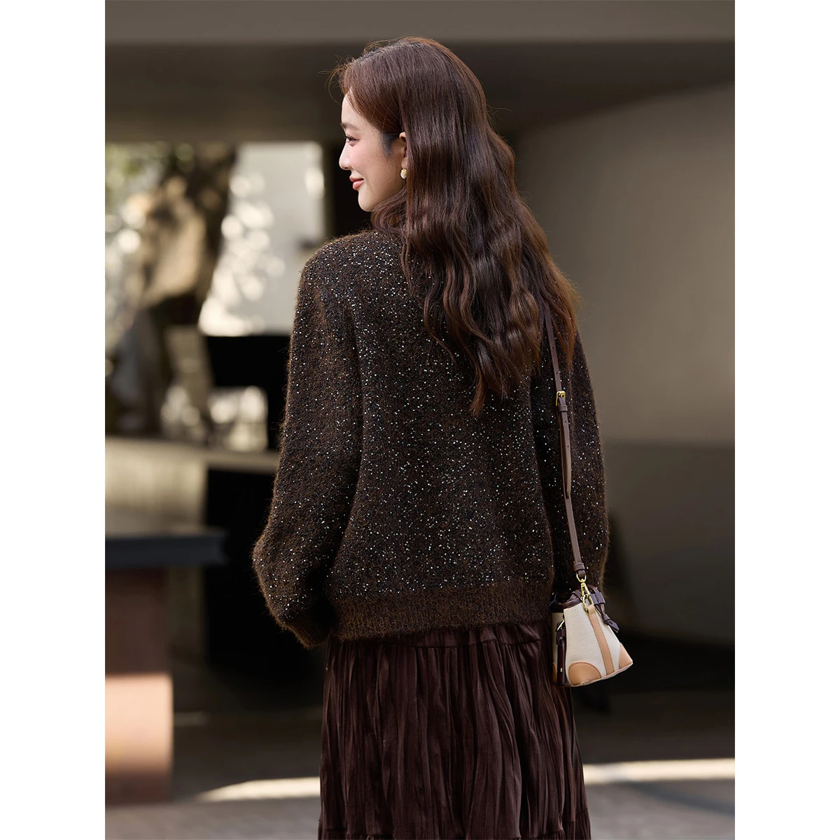 VIMLY سترة نسائية مزينة بالترتر لشتاء 2025 سترات نسائية محبوكة برقبة دائرية سترات نسائية تريكو سميكة وفضفاضة غير رسمية 30361 #3