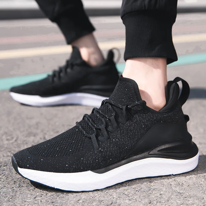 New Men's Fashion Lightweight Casual Shoes Flying Weave Breathable Running Shoes