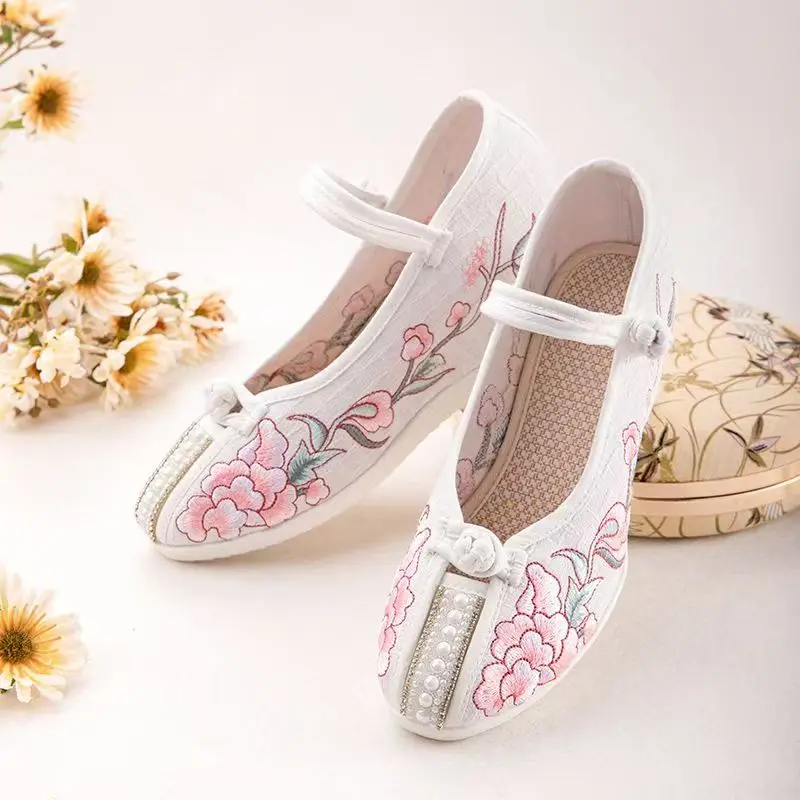 Woman Wedges Embroidered Cloth Shoes Spring Autumn New Ethnic Style Increased Internal Buckle Strap Cheongsam Shoes Hanfu Shoes
