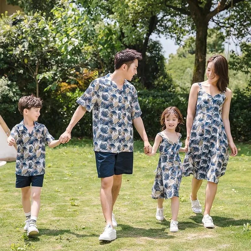 

Vacation Look Summer Family Clothes Mother Father and Children Beach Clothing Dad and Son Same Shirts Sets Mom Daughter Dresses