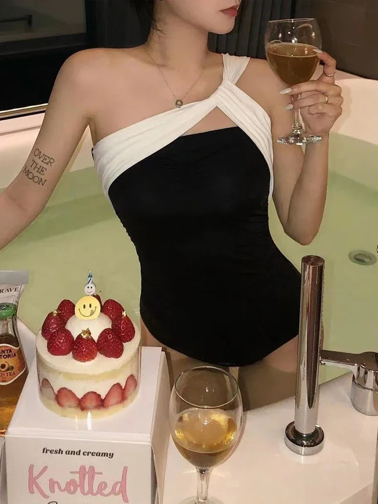UETEEY, traje de baño de una pieza con textura de estilo coreano para mujer, traje de baño Sexy de media manga para resort recreativo, traje de baño de una pieza